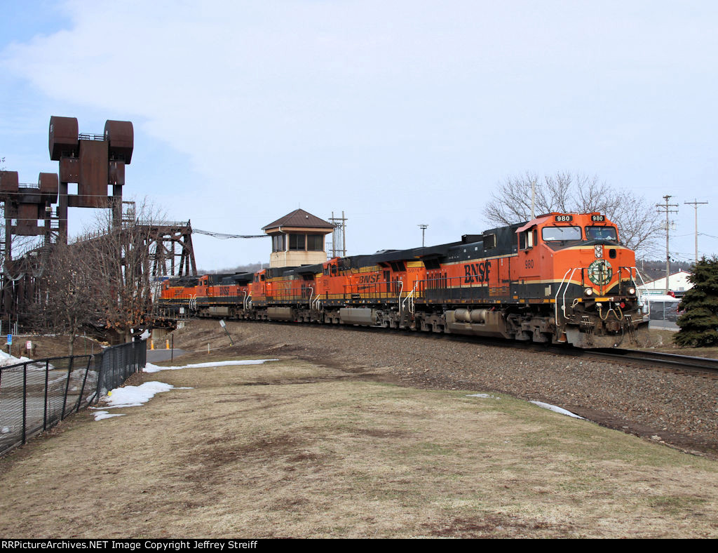 BNSF 980